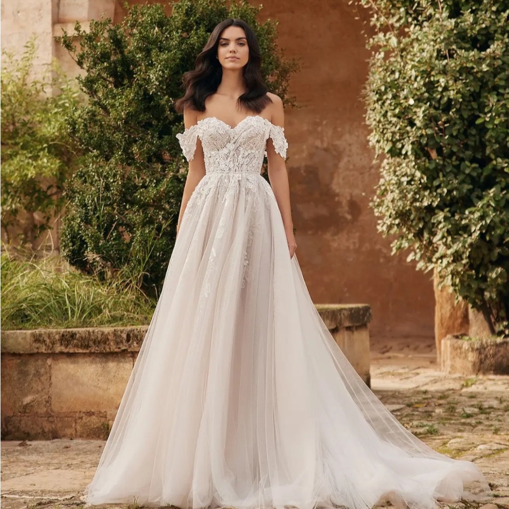 A-line Wedding Dress